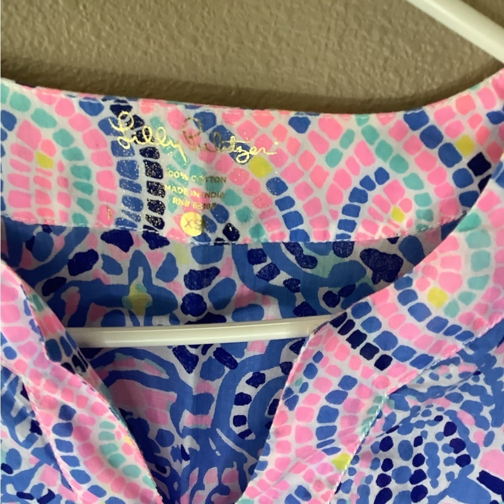 Lilly Pulitzer Amelia Island Tunic in Tic Tac Toe Tile Print, Size XS - Picture 4 of 10